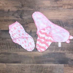 Small/Medium 7-14lbs Lightweight Swaddles Bundle Pink and White